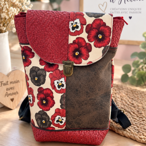 🎒 Sac à dos artisanal en cuir – Fleuri