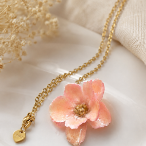 Collier fleur naturel en résine